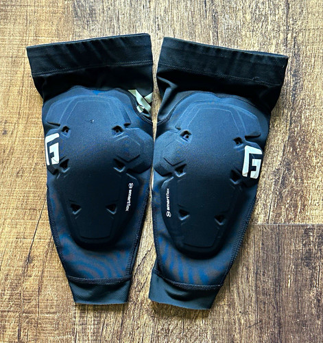 Form mtb knee guards - g-form, x4
